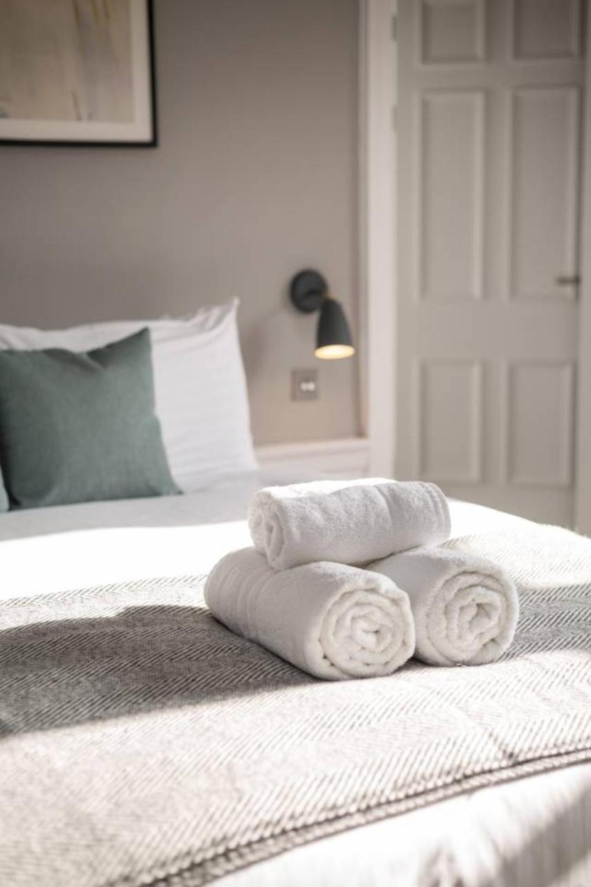 Joivy Spacious And Bright 1Bed Apt, Short Walk From Princes Street Edinburgh Ngoại thất bức ảnh