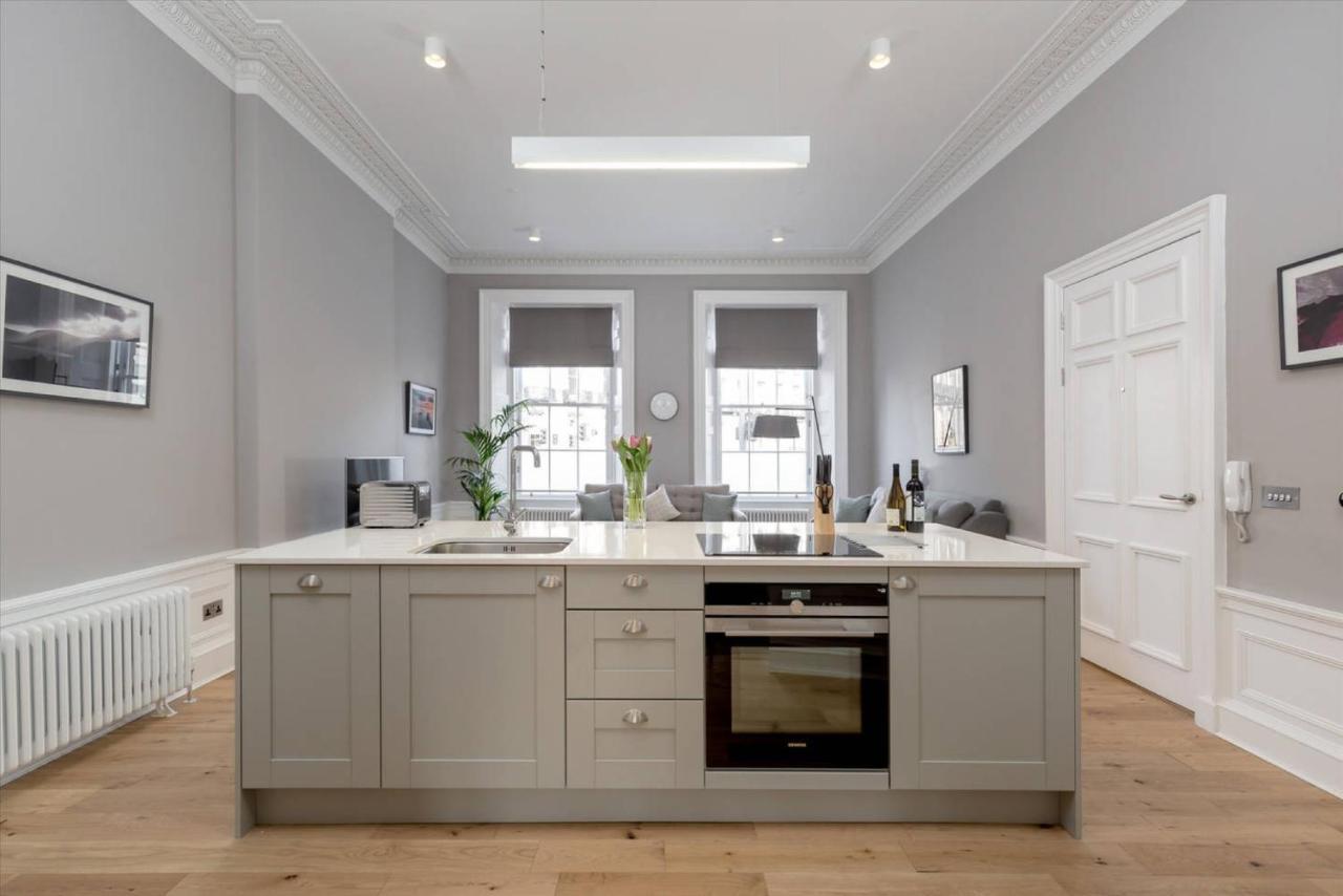 Joivy Spacious And Bright 1Bed Apt, Short Walk From Princes Street Edinburgh Ngoại thất bức ảnh